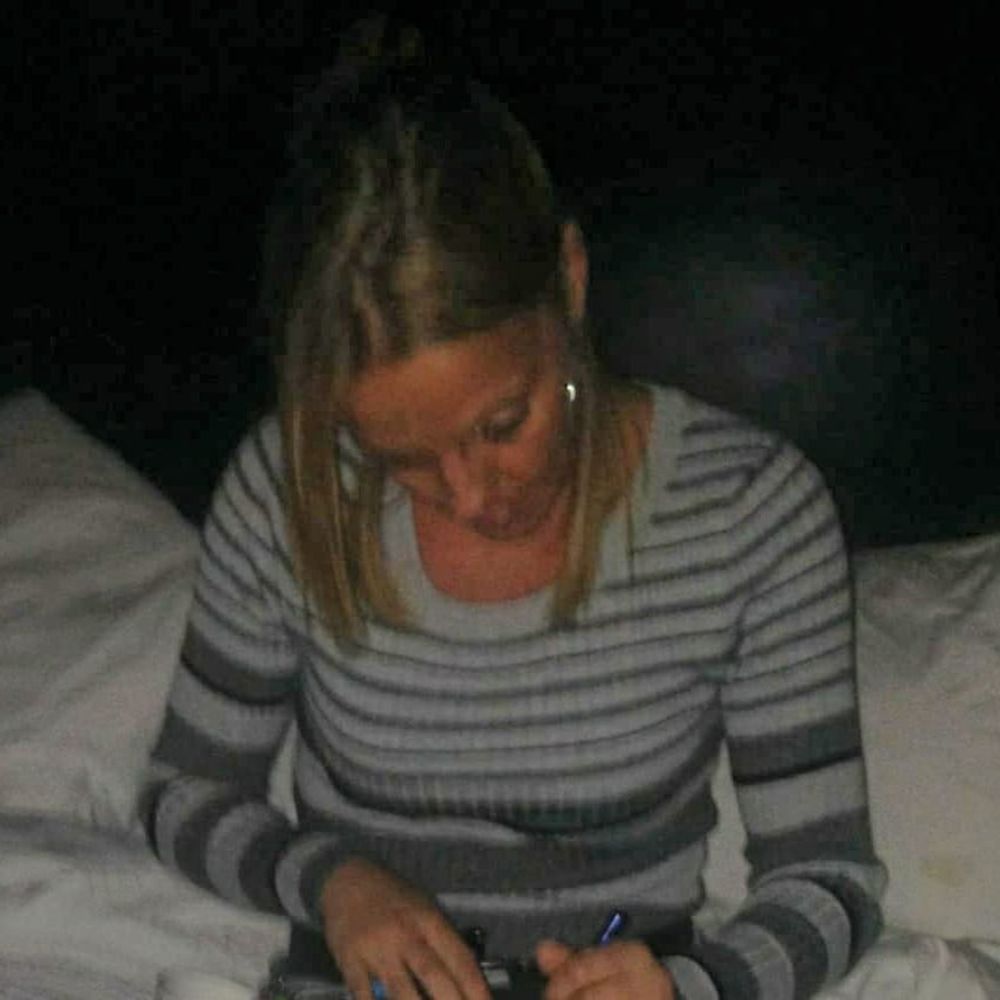 Meet your Posher, Elizabeth